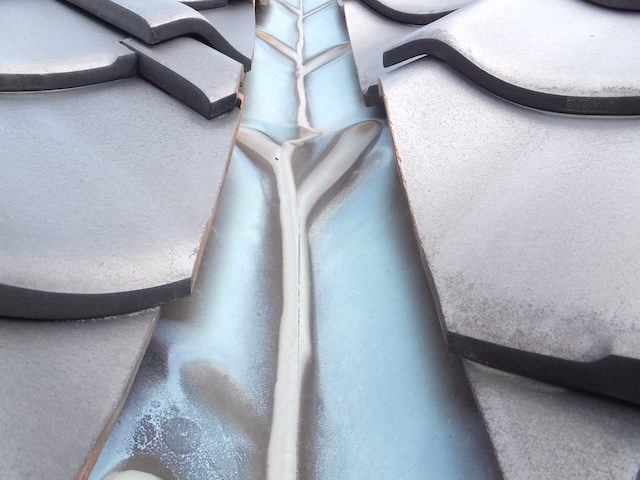 谷板金拡大・経年劣化