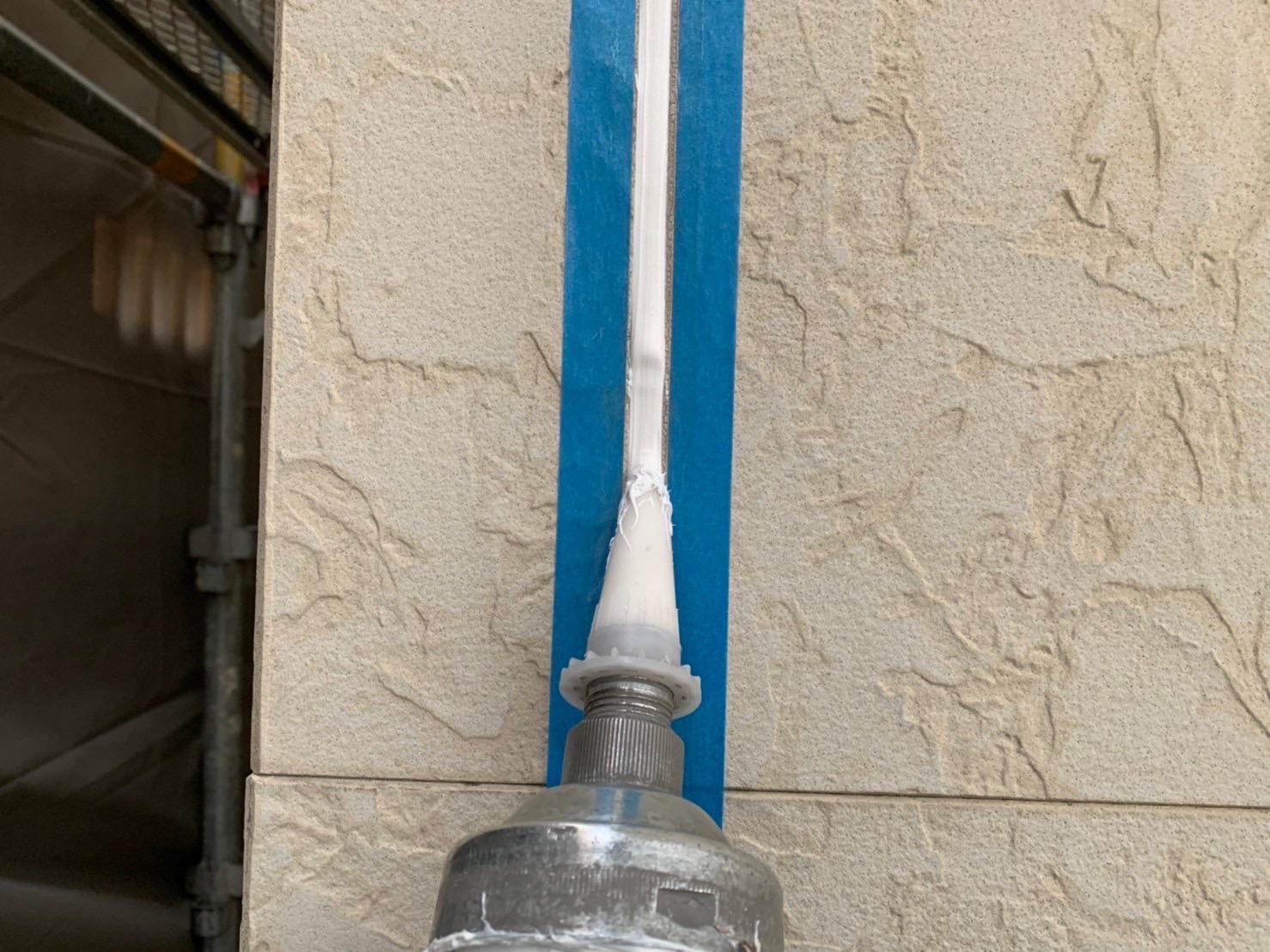 撤去したところに新しく充填