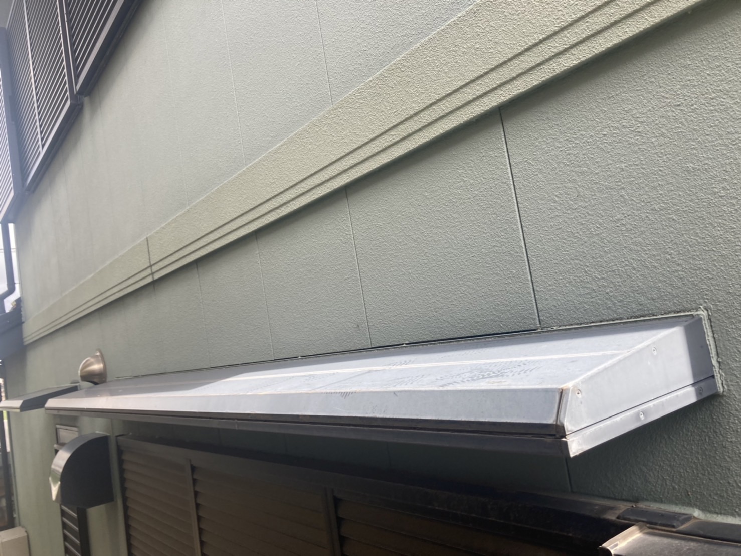 外壁点検　胴差し　庇