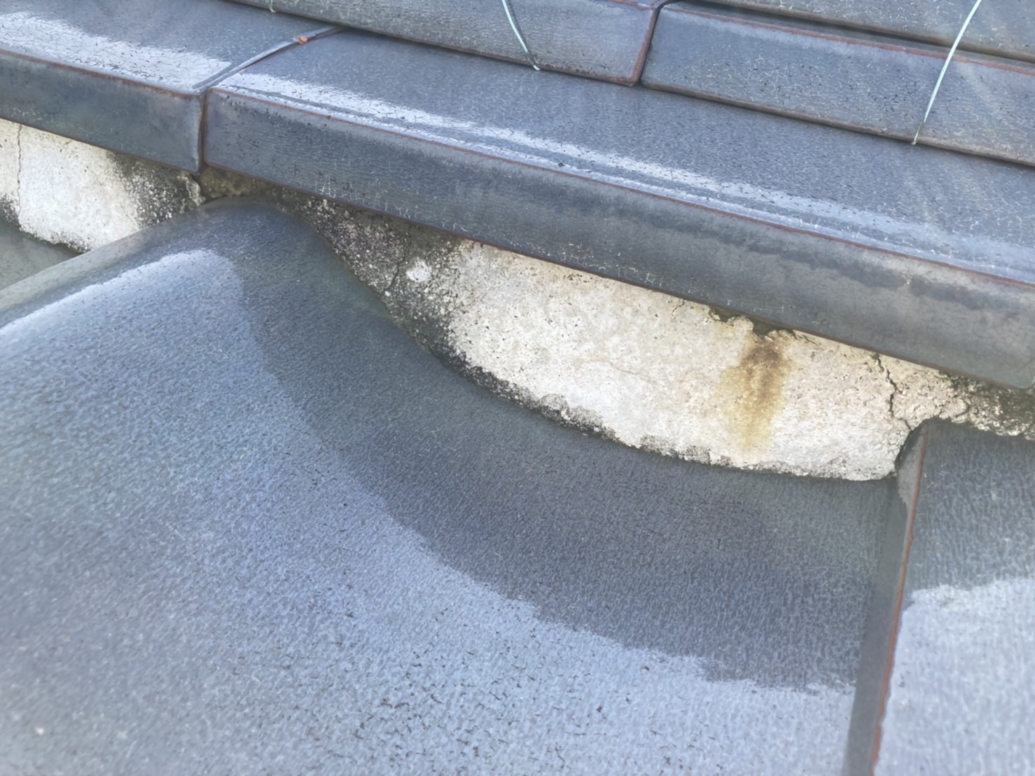 漆喰に劣化があり