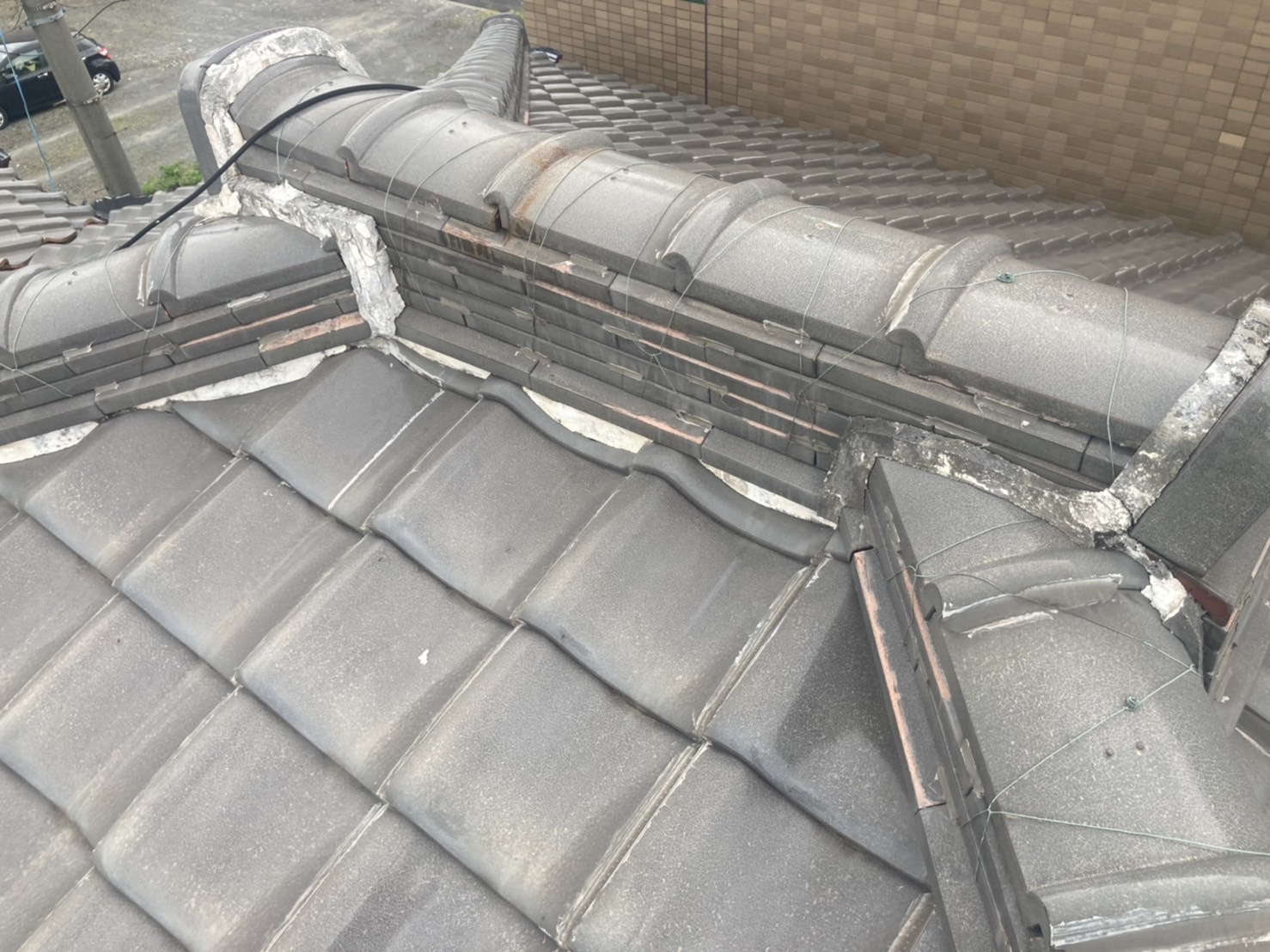 鬼瓦廻りの漆喰