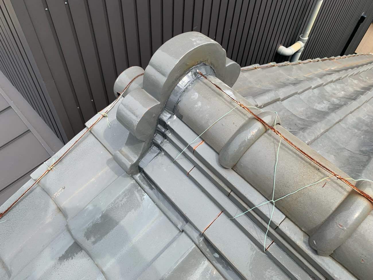 鬼瓦廻りコーキング