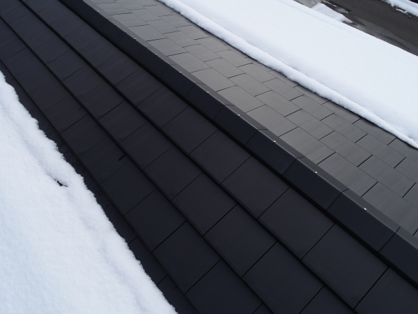 瓦　雪　雪止め