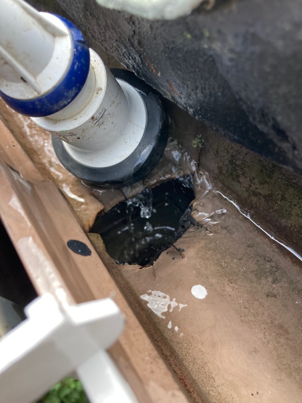 雨樋のつまり調査