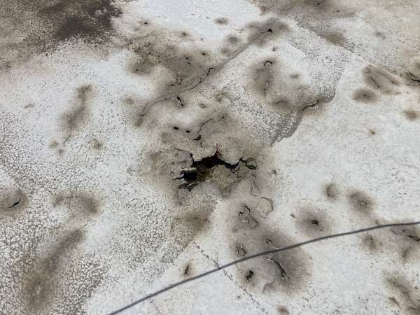 シート防水の穴