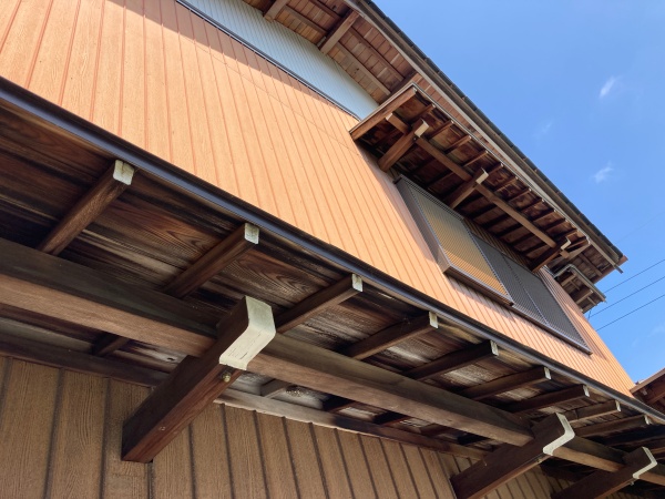 外壁トタン状態