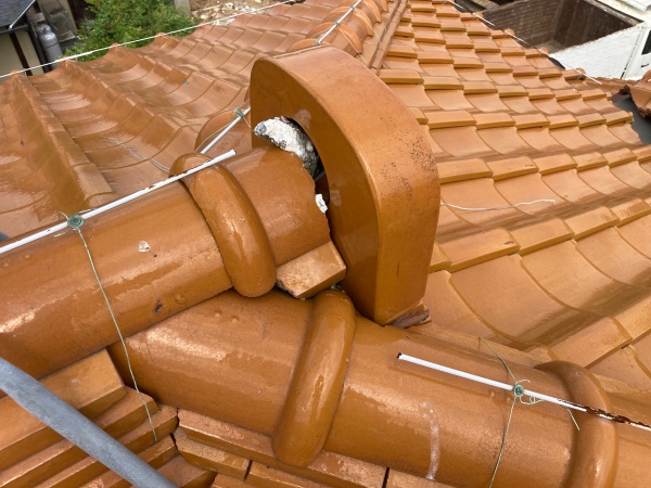 瓦屋根　鬼瓦漆喰の劣化