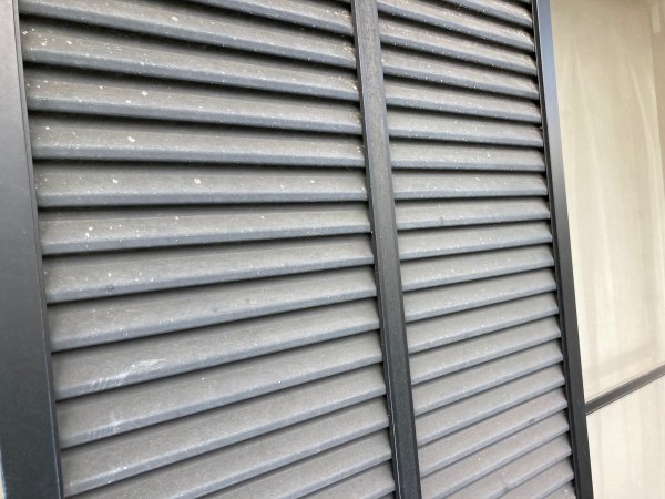 雨戸の塗装も必要　外壁塗装工事　