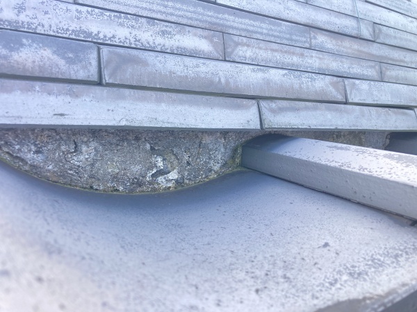棟下の漆喰　状態の確認