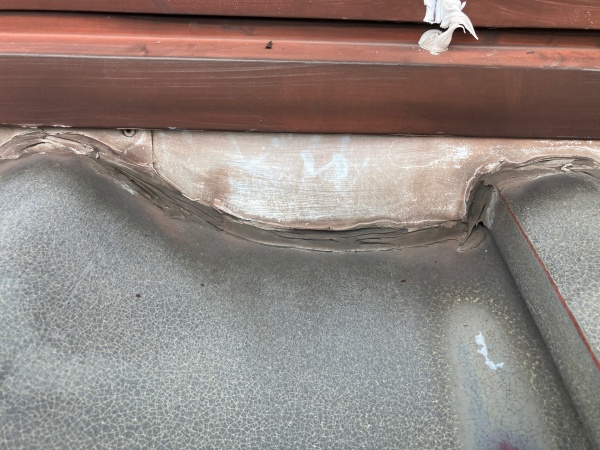 漆喰はメンド板金