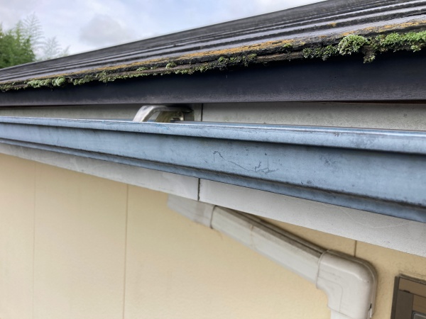 雨樋の劣化　交換時期