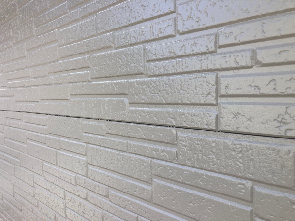 外壁塗装工事　塗りつぶし塗装