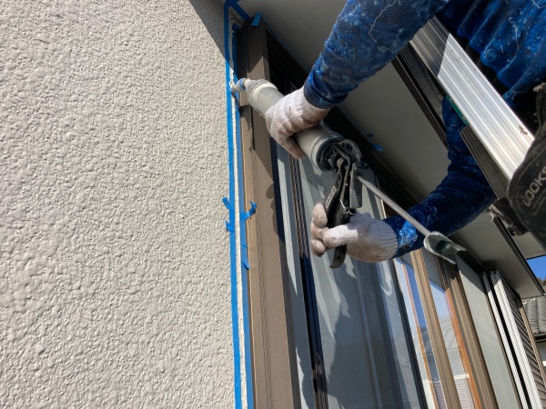 シーリングの充填