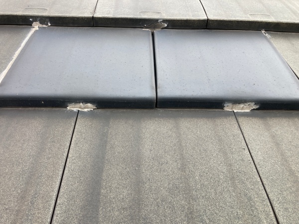 屋根の点検　瓦のシーリング