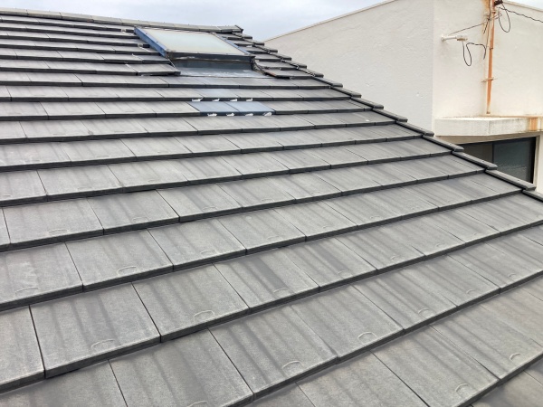 飛び込み業者瓦のズレ　指摘