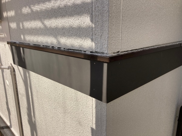 破風板板金巻工事　幕板板金