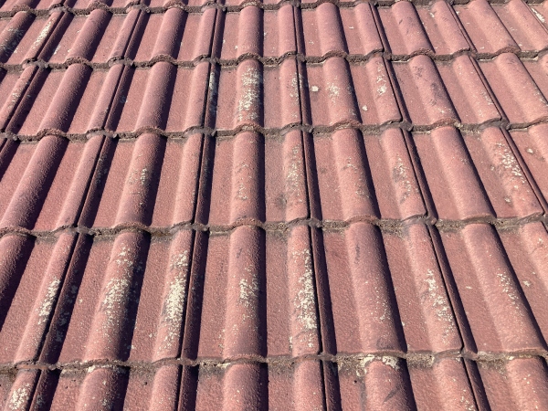 セメント瓦の塗装工事　工事前