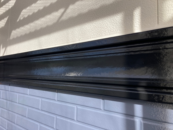 外壁無機塗装工事　上塗り完了