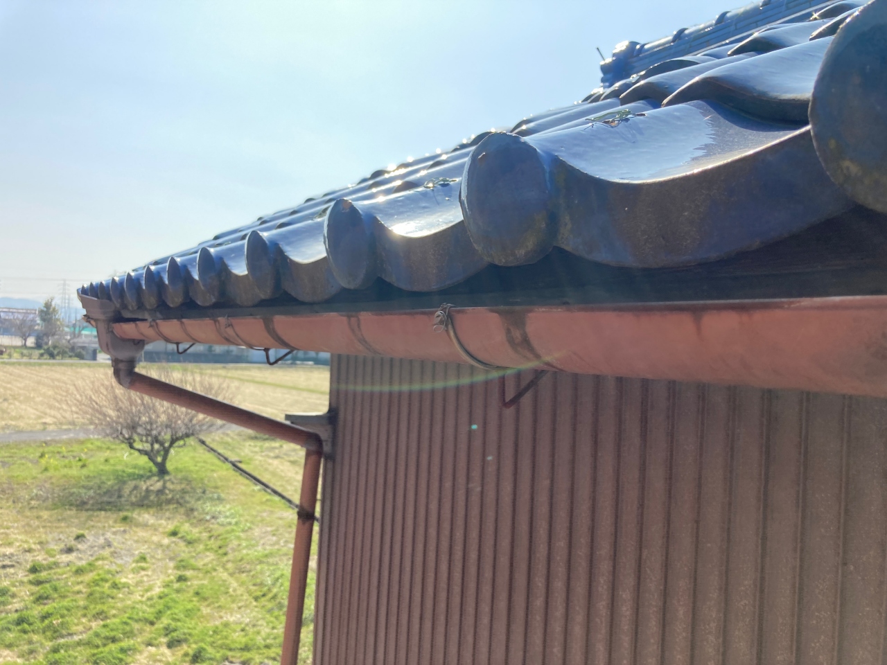 雨樋の劣化　サビ歪み　交換をおすすめ