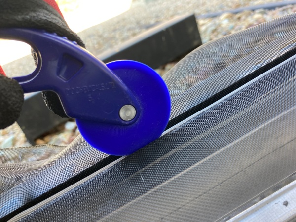 抑えゴム　ローラー抑え