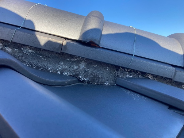 屋根漆喰の上塗りは厳禁