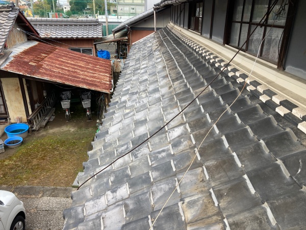 瓦屋根　葺き替えの現調