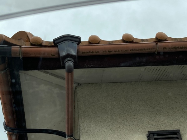 雨樋の劣化　交換方法