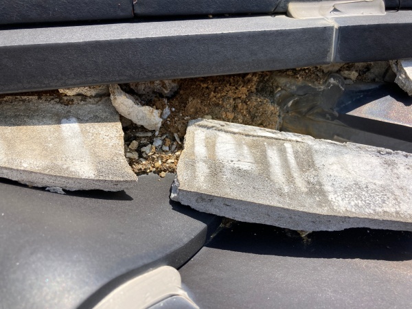 屋根漆喰の劣化の状態