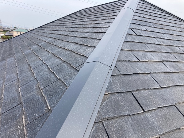 屋根塗装工事施工前屋根の全景