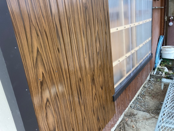 板金工事　波板とリブトタン