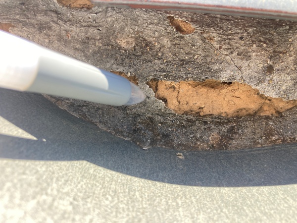 漆喰の劣化による剥がれ