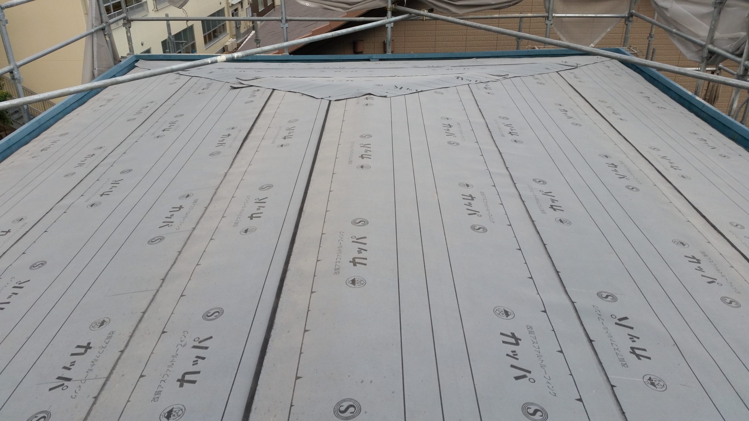 ルーフィング貼り