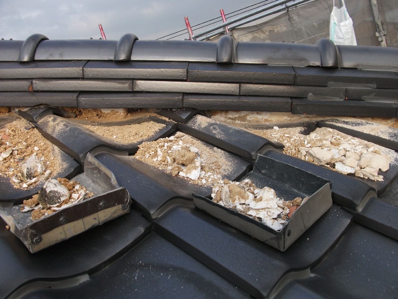 既設漆喰撤去写真2