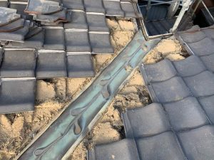 谷板金周辺の撤去作業
