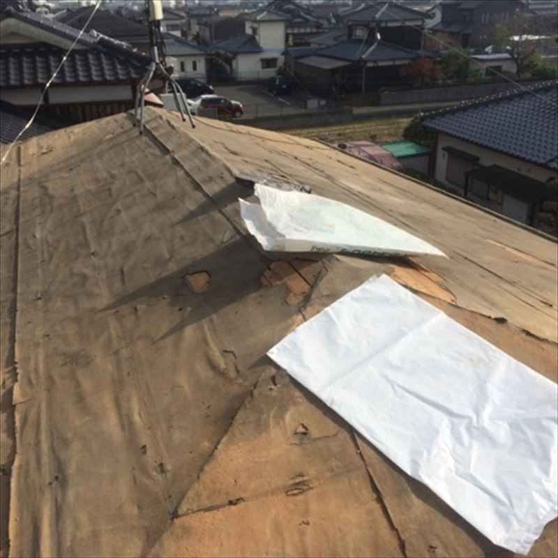 セメント瓦撤去後の屋根下地状況