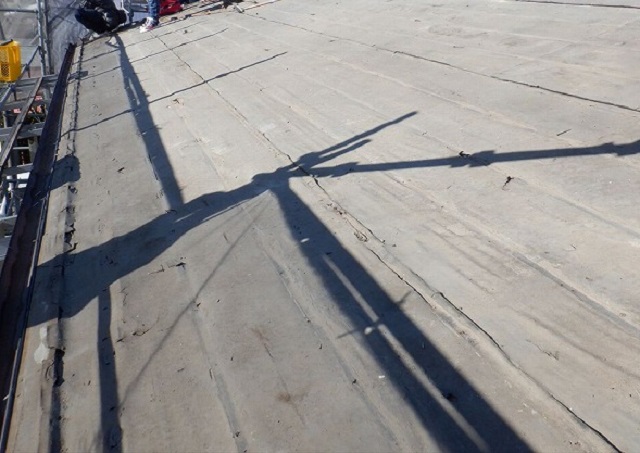 塩竈市　ラバーロック工法の葺き替え工事　瓦解体