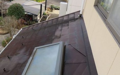 這樋が風で飛ばされた屋根