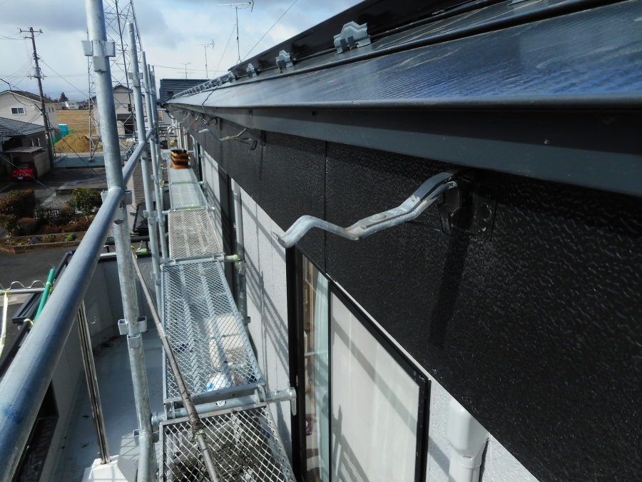 雪害　雨樋金具