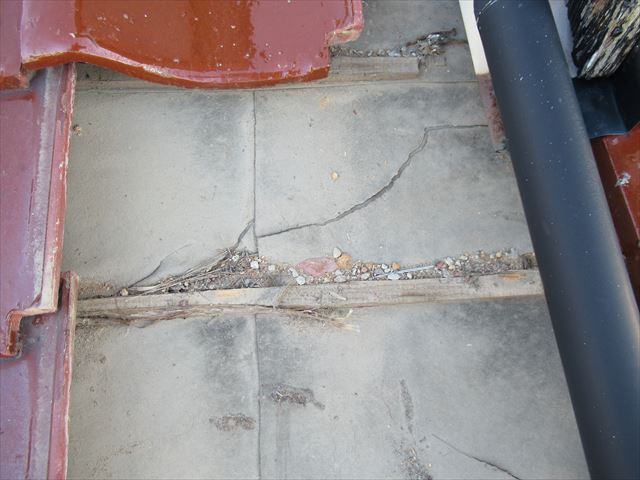 ルーフィングの破れ