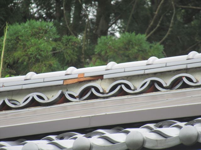 棟瓦割れ