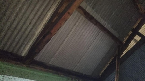 呉市波形スレート差し替え工事