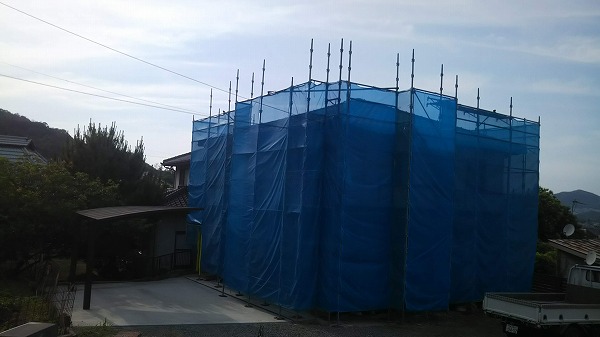 割れた瓦の取り外し