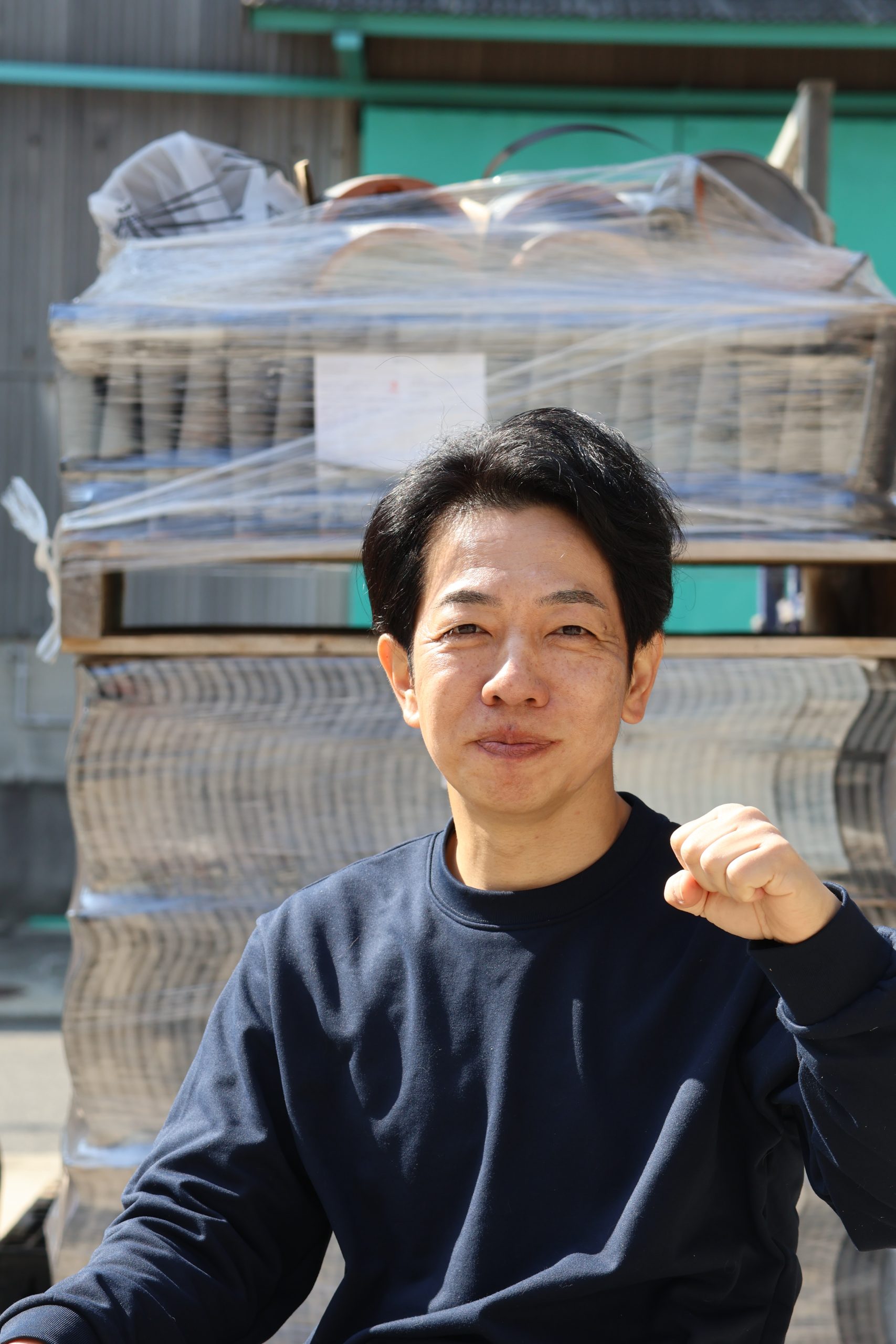 街の屋根やさん広島呉店　神渡信司