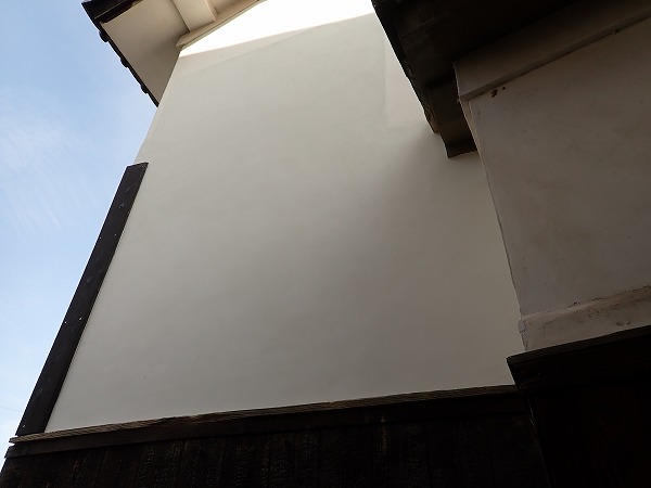 熊野町　しっくい壁補修工事完成