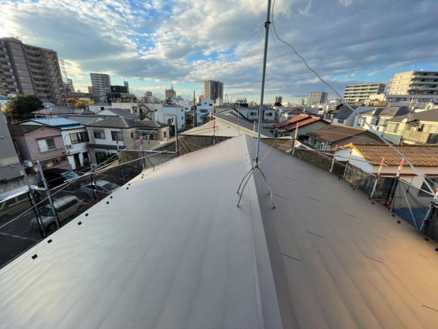 横暖ルーフカバー工法