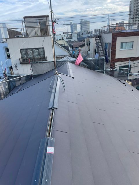 棟板金取り付け