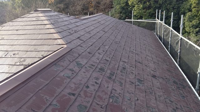 劣化したスレート屋根