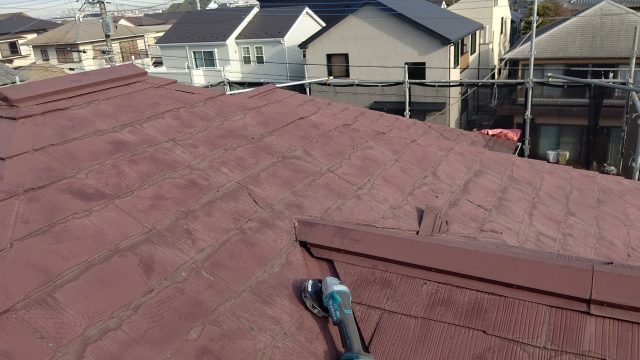 劣化したスレート屋根
