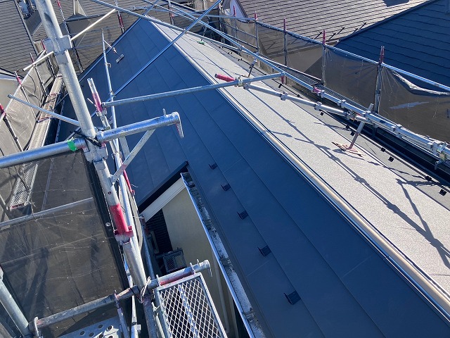 横暖ルーフαｓ　屋根カバー工事