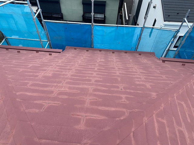 スレート屋根から横暖ルーフを使った屋根カバー工事を行いました！川口市屋根カバー工事　横暖ルーフαｓ　ニチハ　センタールーフ　スレートボロボロ　ガルバリウム鋼板　